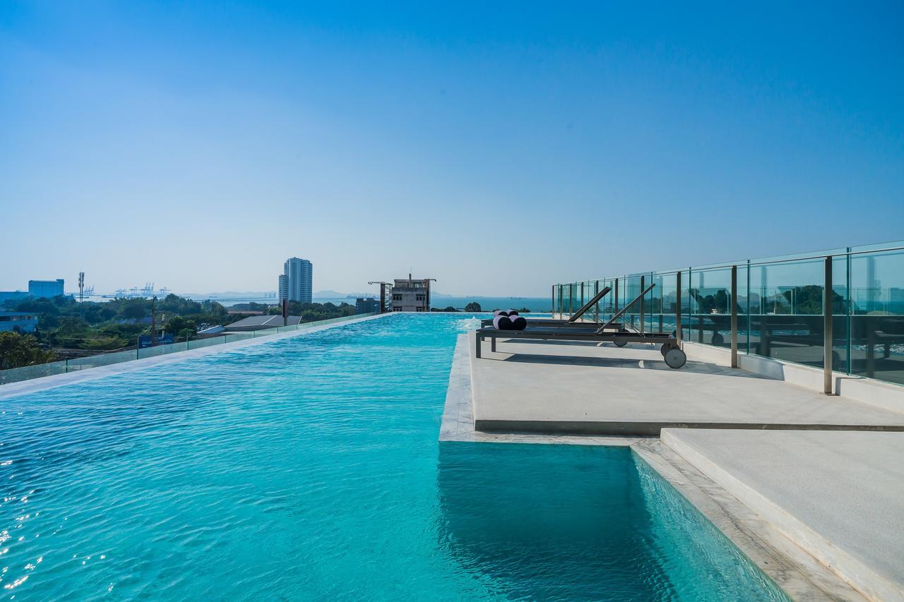 Arize Hotel Sri Racha Si Racha Extérieur photo