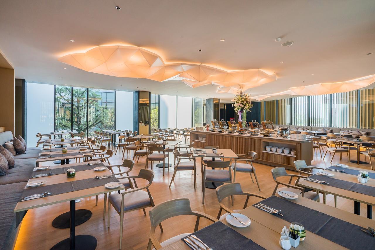 Arize Hotel Sri Racha Si Racha Extérieur photo