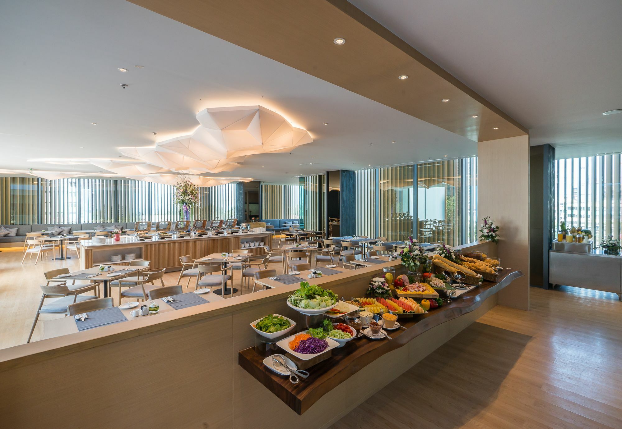 Arize Hotel Sri Racha Si Racha Extérieur photo