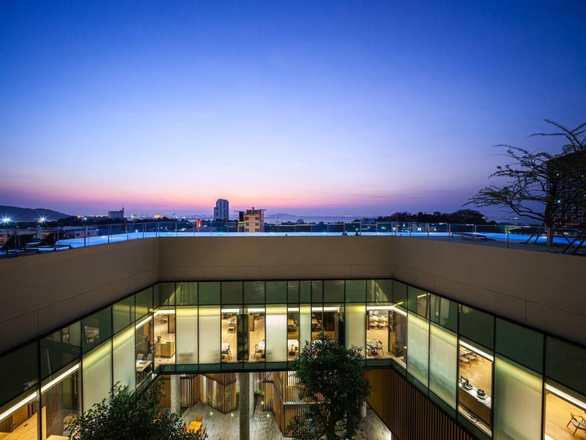 Arize Hotel Sri Racha Si Racha Extérieur photo